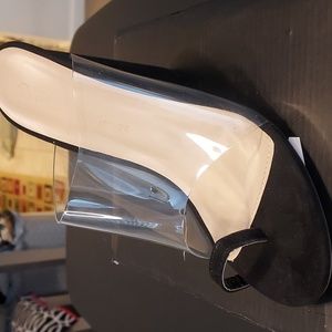 Beautiful pair of wild diva lounge 👠